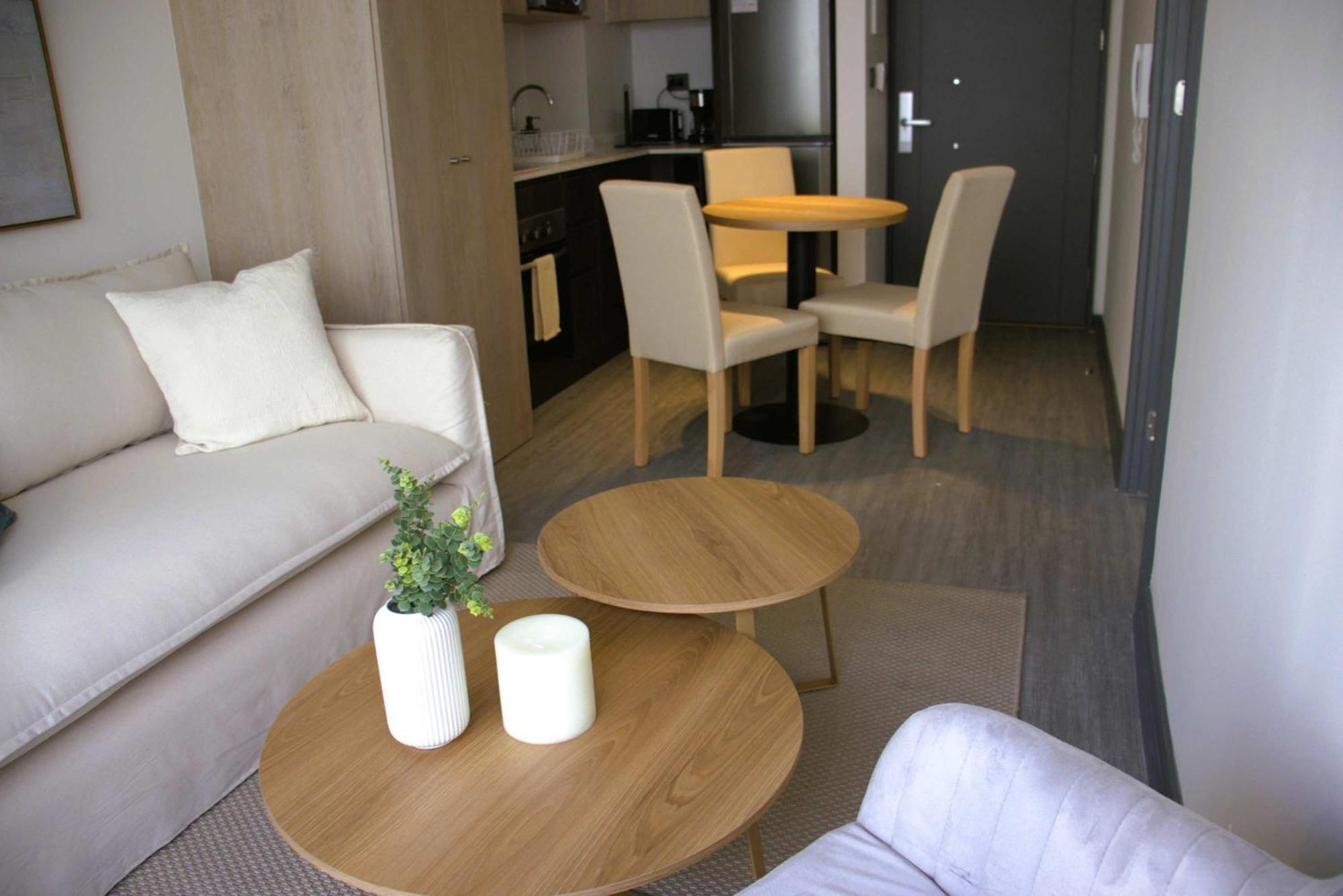 Hom I Inmejorable Depto 1d1b Terraza En Argomedo Stgo Arg830 * Santiago